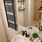 Apartament Rast Am Park Mużaków